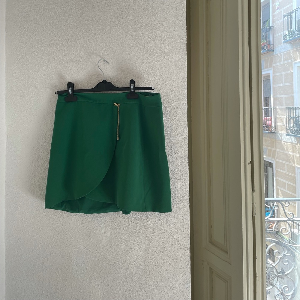 Alice  + Olivia Lenon skirt